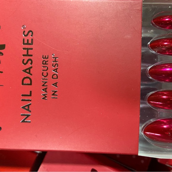 Crimson chrome Clara - Picture 1 of 1
